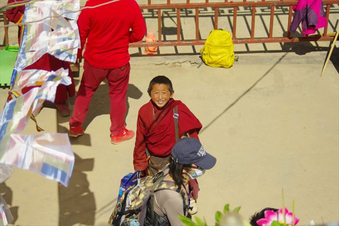 ラルンガルゴンパ：チベット小僧が撮った (13)_R