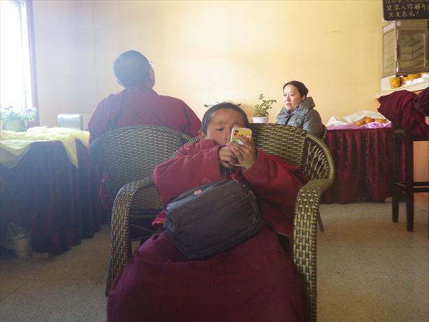 ラルンガルゴンパ：チベット小僧が撮ってみた (19)_R