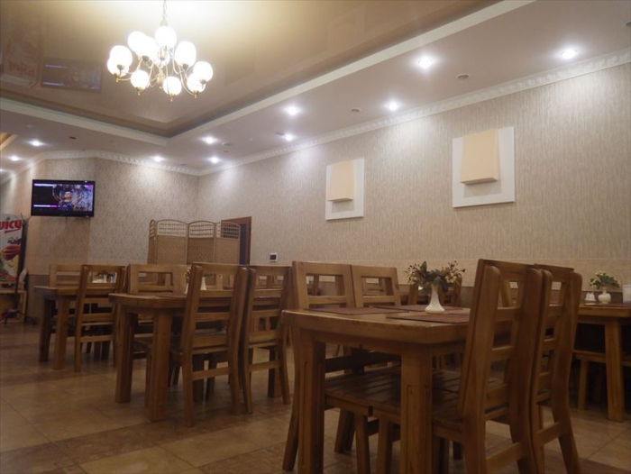 カラコルのレストランでランチ (6)