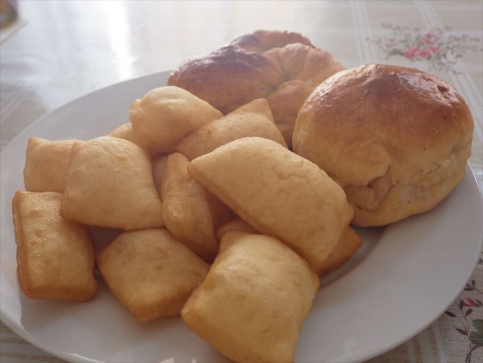 ドスの朝ごはん (2)_R