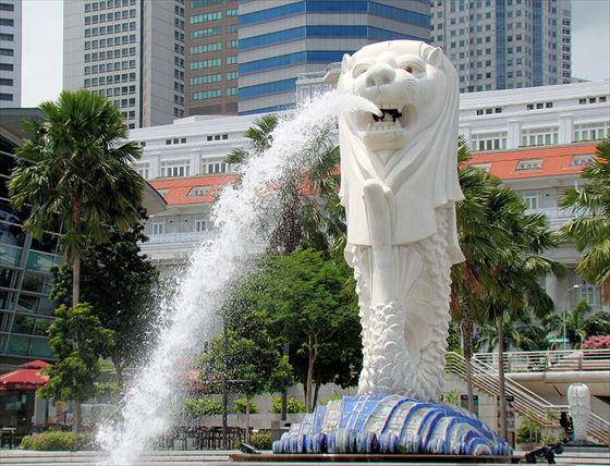 800px-Singapore_Merlion_BCT_R.jpg